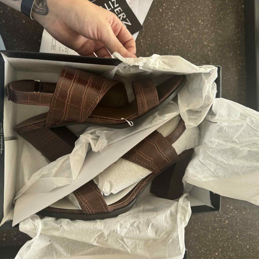 Naturalizer Raelynn Heel - Picture 2 of 5